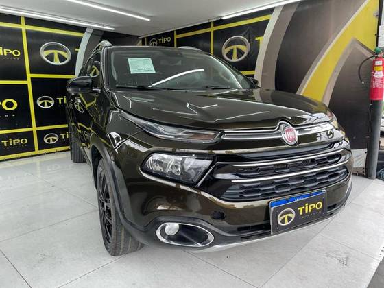 FIAT TORO 2.0 16V TURBO DIESEL VOLCANO 4WD AT9 FIAT TORO 2.0 16V TURBO DIESEL VOLCANO 4WD AT9